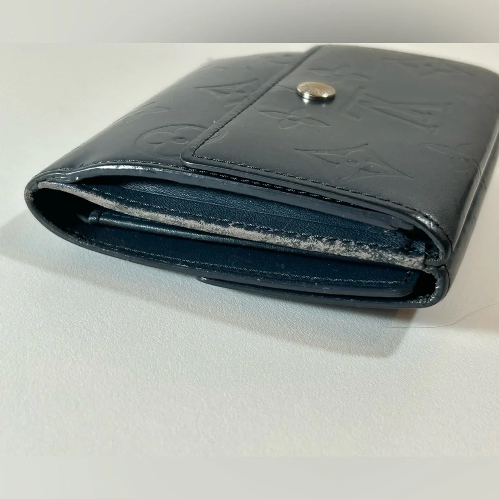 Louis Vuitton wallet leather monogram